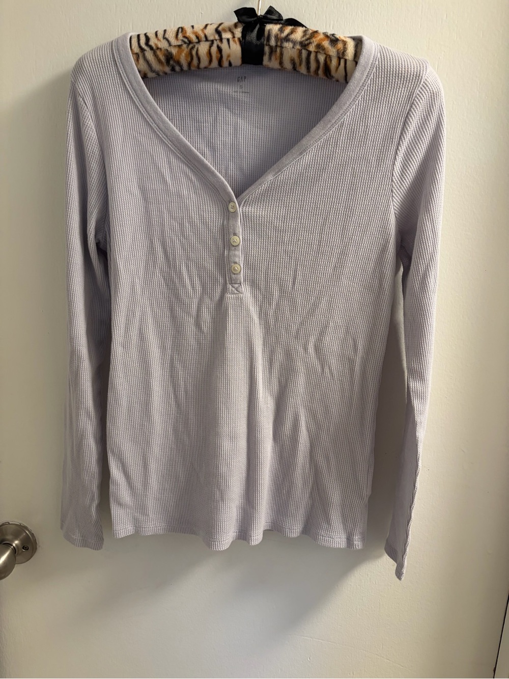 GAP Lavender Purple Waffle Knit Long Sleeve Henley Top Size Small